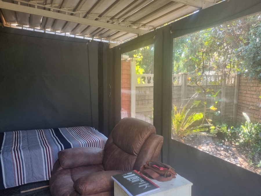 1 Bedroom Property for Sale in Meerhof North West